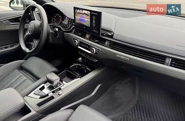 Седан Audi A4 2020 в 