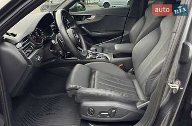 Седан Audi A4 2020 в 