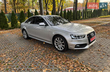 Седан Audi A4 2014 в Харькове