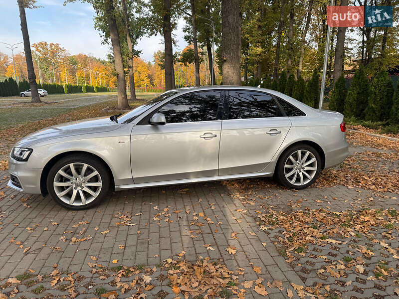 Седан Audi A4 2014 в Харкові