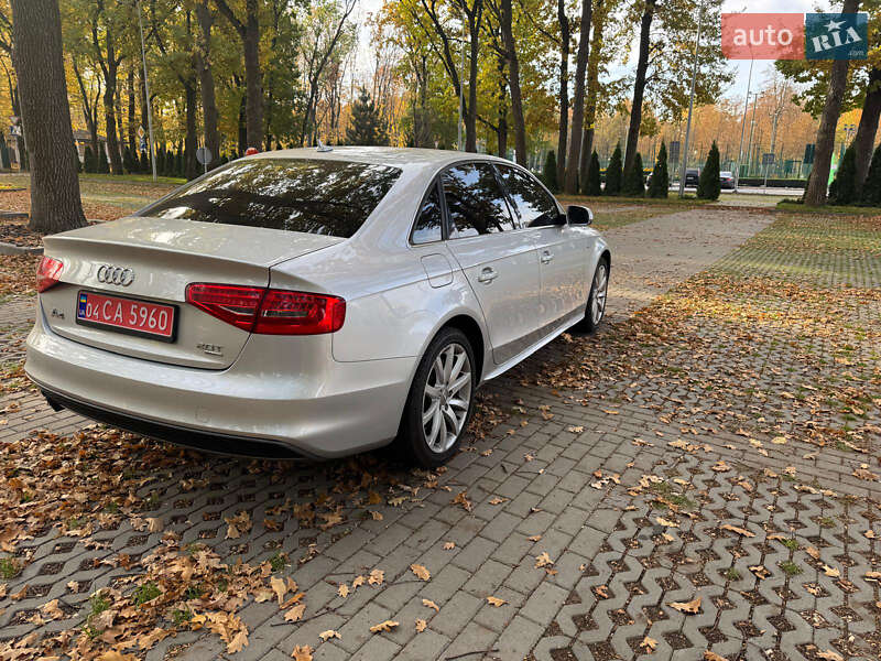 Седан Audi A4 2014 в Харкові