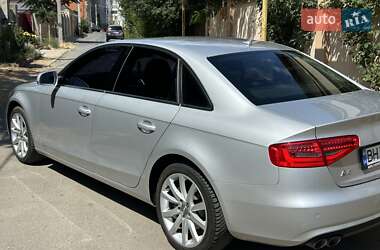 Седан Audi A4 2014 в 