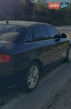 Седан Audi A4 2011 в 