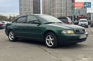 Седан Audi A4 1997 в 
