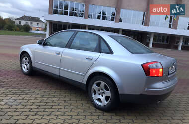 Седан Audi A4 2002 в 