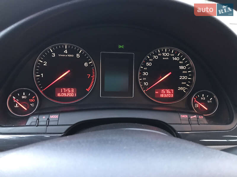 Седан Audi A4 2002 в Корсуне-Шевченковском
