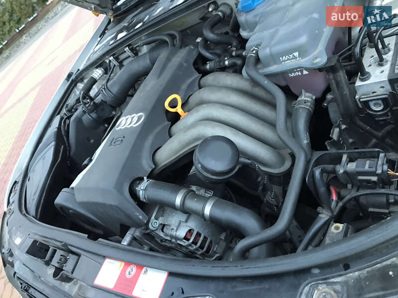 Седан Audi A4 2002 в Корсуне-Шевченковском