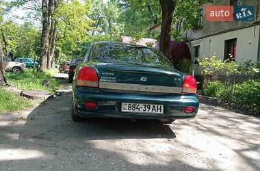 Седан Audi A4 1997 в 