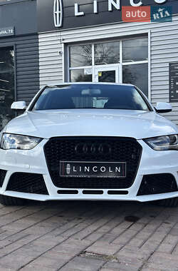 Седан Audi A4 2013 в  фото 2 Седан Audi A4 2013 в