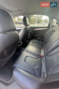 Седан Audi A4 2013 в  фото 10 Седан Audi A4 2013 в