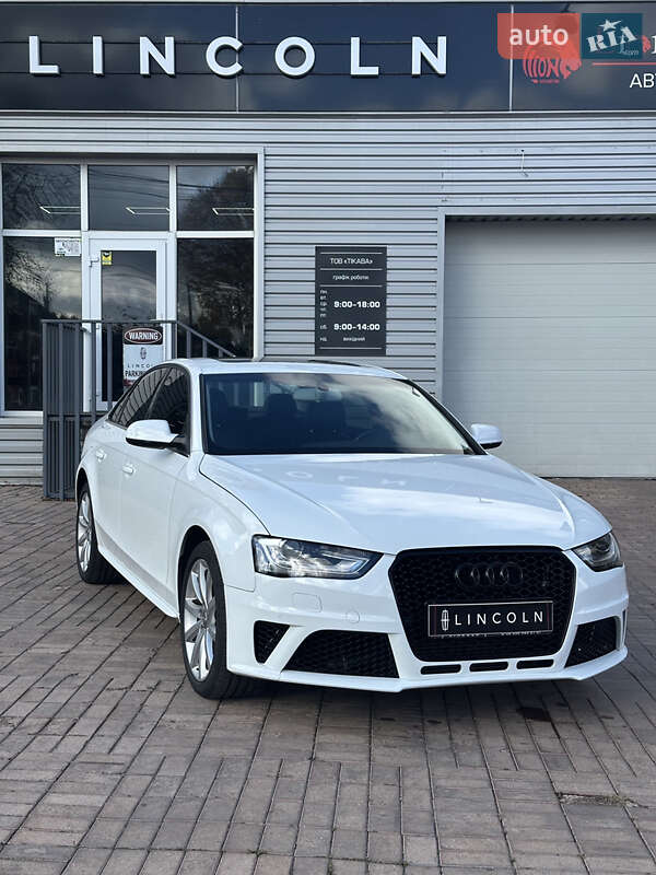 Седан Audi A4 2013 в  фото Седан Audi A4 2013 в