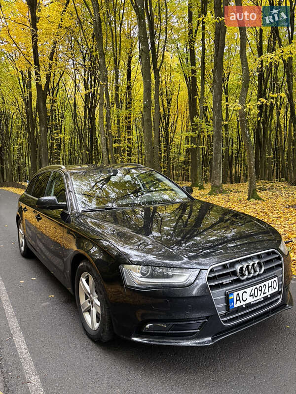 Универсал Audi A4 2012 в Луцке