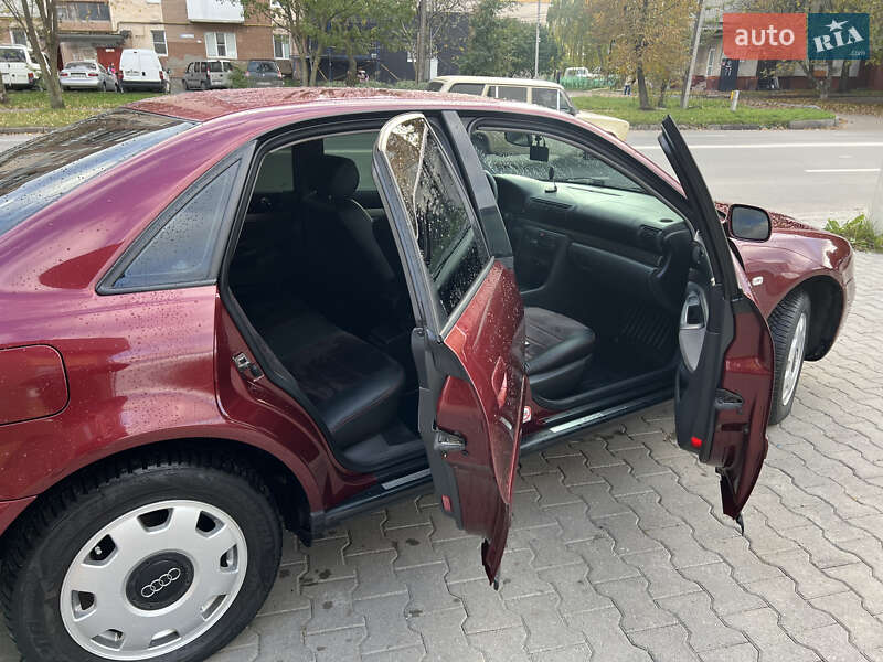 Седан Audi A4 1999 в Хмельницькому