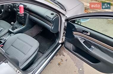 Седан Audi A4 2000 в 