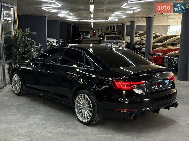 Седан Audi A4 2018 в Одессе