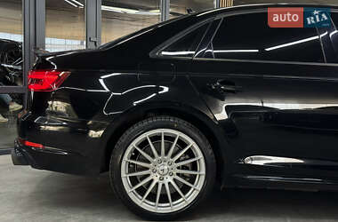 Седан Audi A4 2018 в  фото 18 Седан Audi A4 2018 в