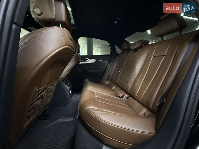 Седан Audi A4 2018 в Одессе