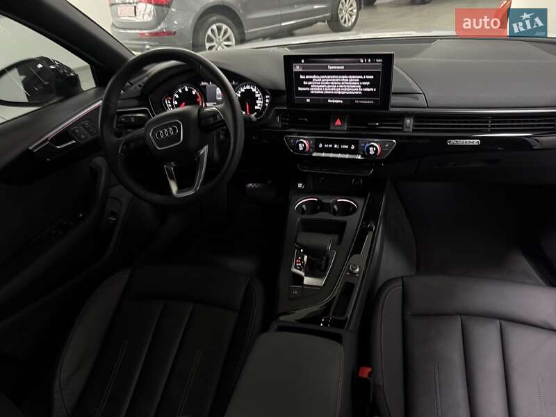 Седан Audi A4 2024 в Полтаві