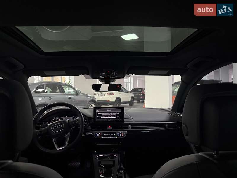 Седан Audi A4 2024 в Полтаві