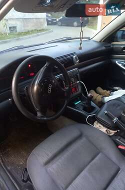 Седан Audi A4 1996 в  фото 3 Седан Audi A4 1996 в