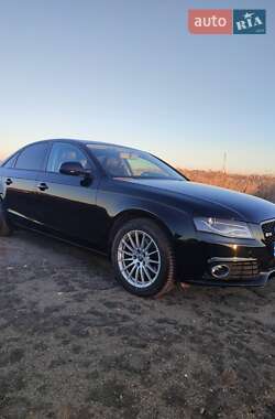 Седан Audi A4 2011 в 