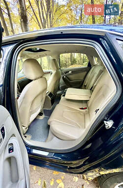 Седан Audi A4 2011 в  фото 14 Седан Audi A4 2011 в
