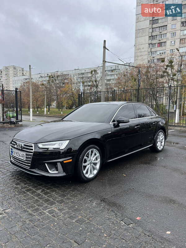 Седан Audi A4 2018 в Харкові