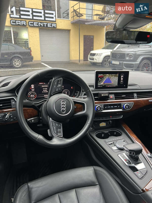Седан Audi A4 2018 в Харкові
