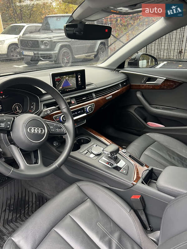Седан Audi A4 2018 в Харкові