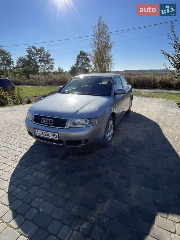 Audi A4 2004 Audi A4 2004