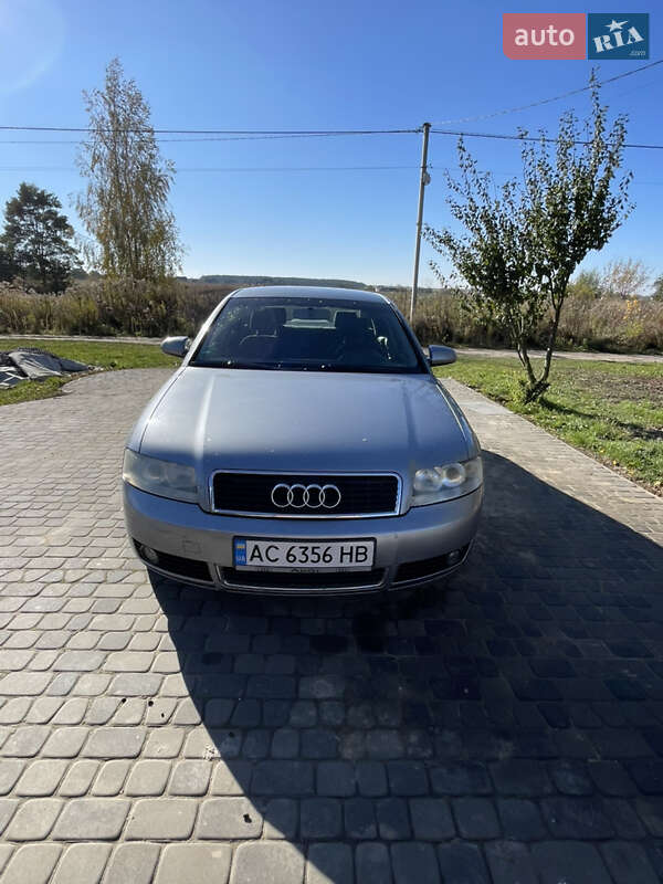 Седан Audi A4 2004 в Луцьку