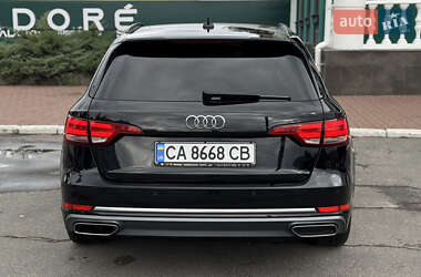 Универсал Audi A4 2018 в 