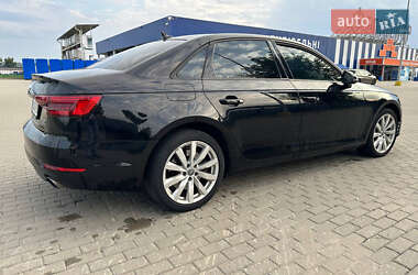 Седан Audi A4 2016 в 