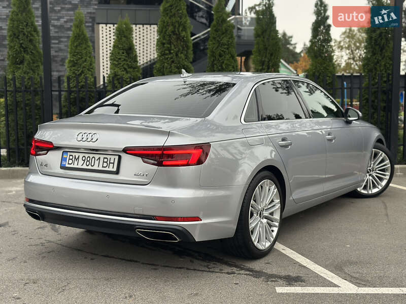 Седан Audi A4 2018 в Киеве