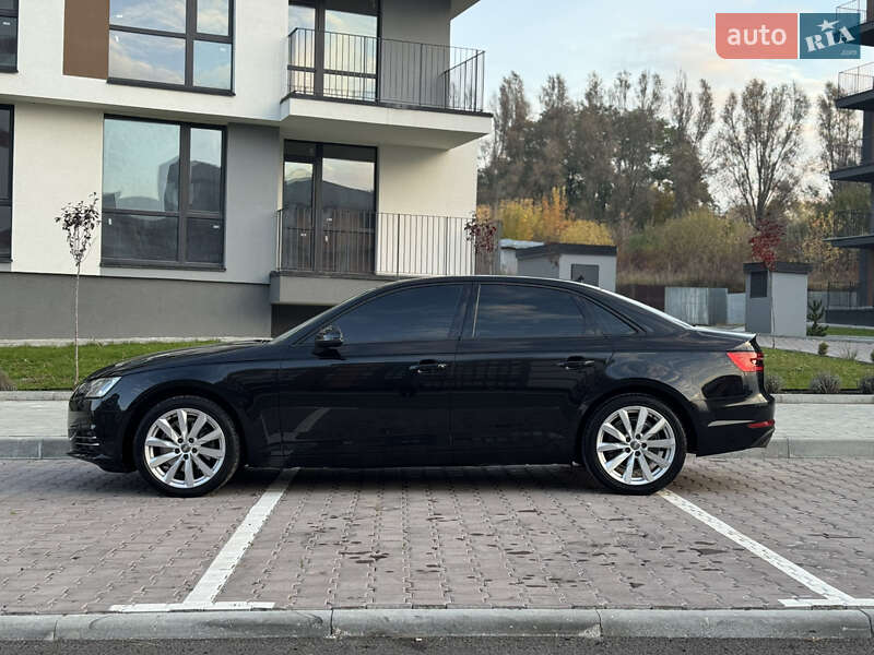Седан Audi A4 2016 в Тернополі