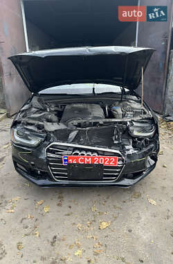 Седан Audi A4 2013 в Львове Седан Audi A4 2013 в Львове