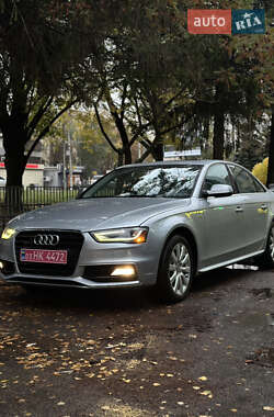 Седан Audi A4 2014 в Полтаве