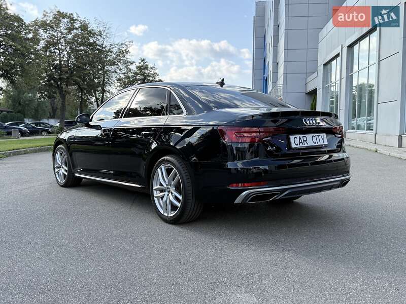 Седан Audi A4 2019 в Киеве