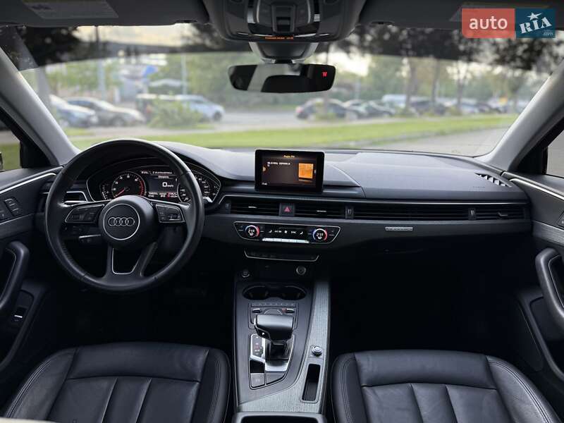 Седан Audi A4 2019 в Киеве