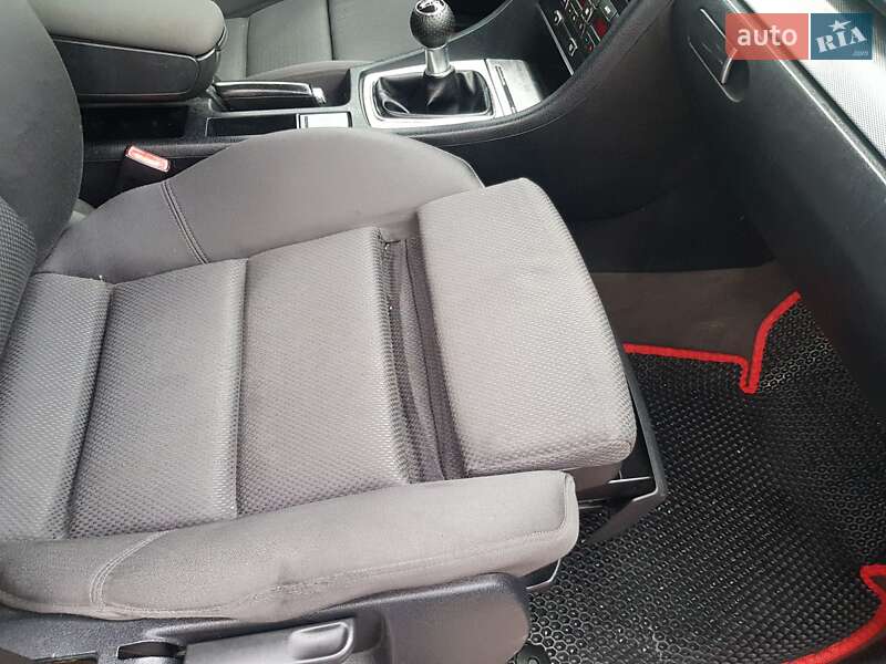 Седан Audi A4 2001 в Мене фото 31 Седан Audi A4 2001 в Мене