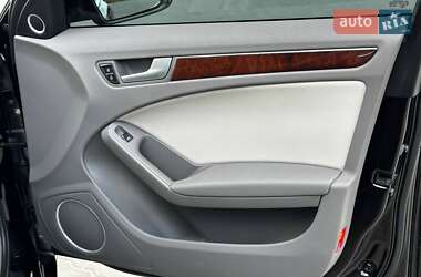Седан Audi A4 2011 в  фото 31 Седан Audi A4 2011 в