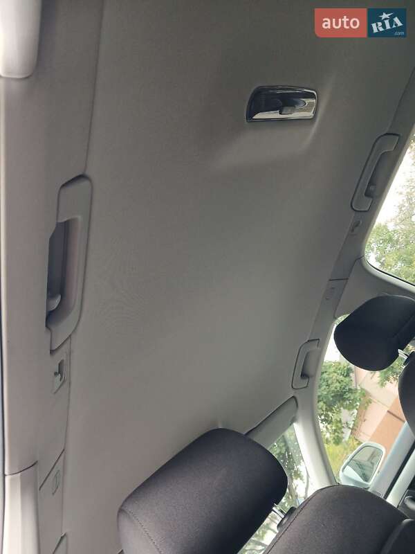 Универсал Audi A4 2006 в Хороле