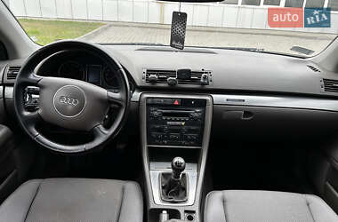 Седан Audi A4 2003 в  фото 21 Седан Audi A4 2003 в