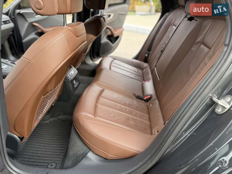 Седан Audi A4 2017 в Днепре
