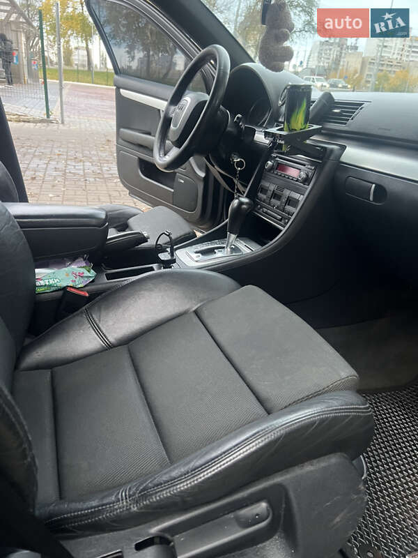 Универсал Audi A4 2006 в Киеве