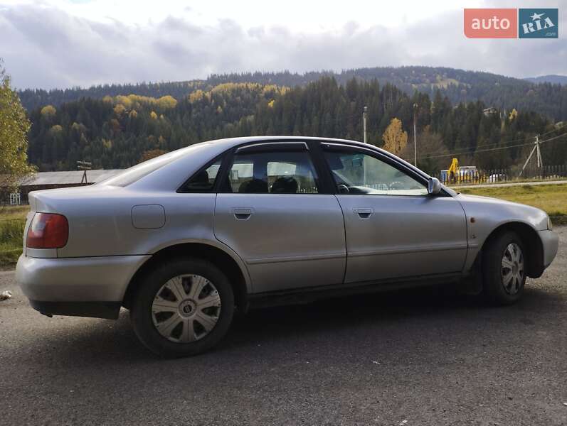 Седан Audi A4 1996 в Верховині фото 5 Седан Audi A4 1996 в Верховині