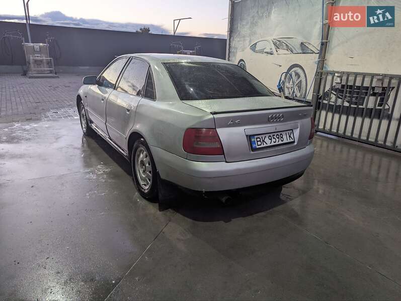 Седан Audi A4 1999 в Здолбунове фото 3 Седан Audi A4 1999 в Здолбунове