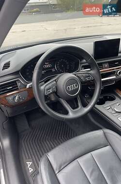 Седан Audi A4 2018 в 