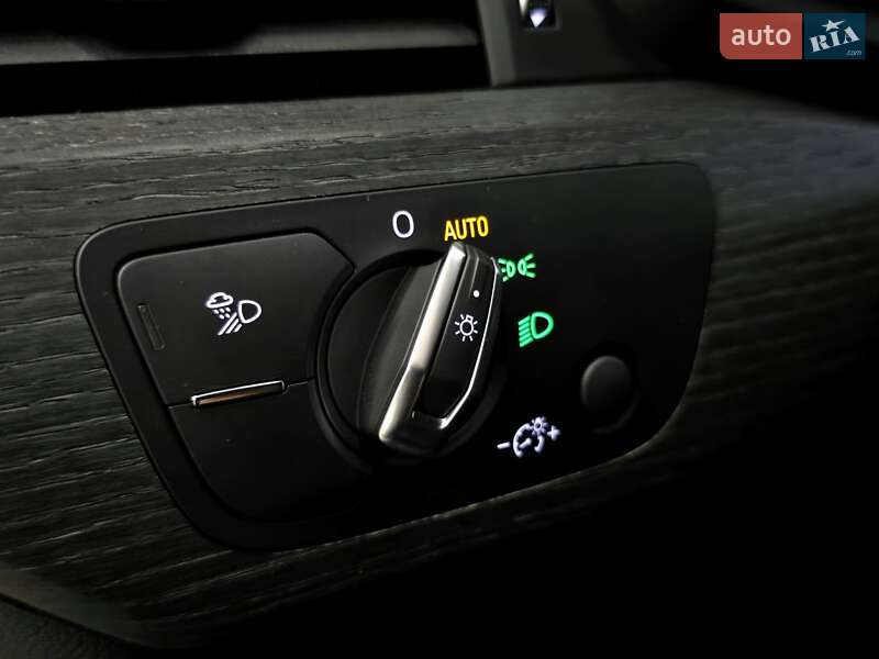 Седан Audi A4 2019 в Миколаєві