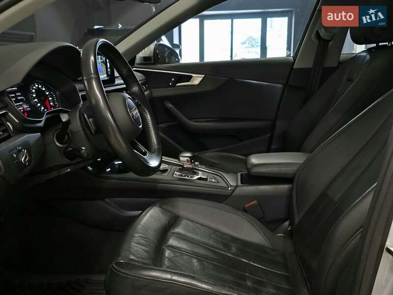 Седан Audi A4 2019 в Миколаєві